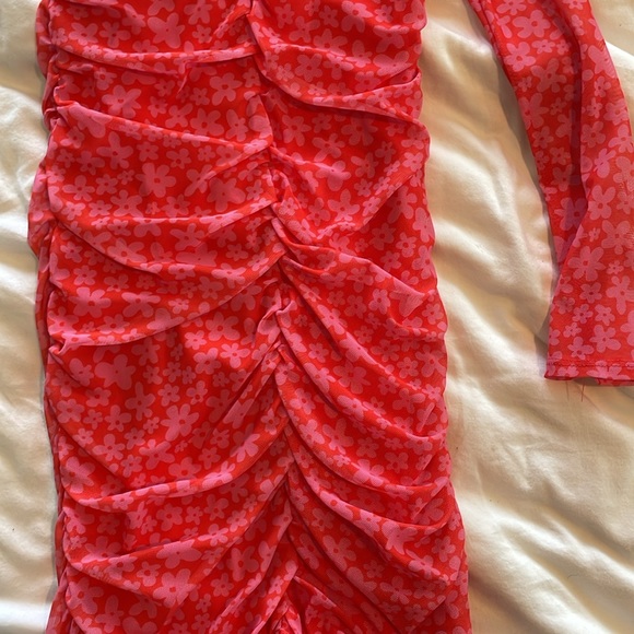 Spring Time Cute & Sexy Sheer Dress - Picture 5 of 5